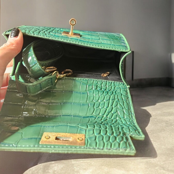 Mini Crocodile Embossed Handbag - Picture 4 of 9